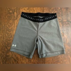 Under Armour HeatGear Middy Shorts
